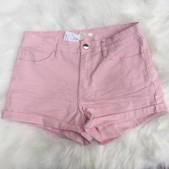 H&M Pants - NEW H&M pink shorts size 6 & 8